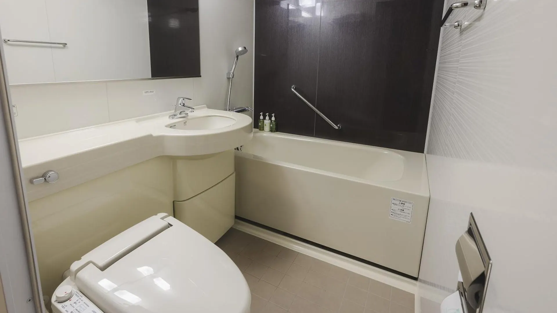 ***  Hotel Gracery Tokyo Tamachi Япония